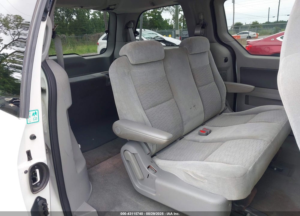 2005 FORD FREESTAR VIN: 2FMZA50685BA90134