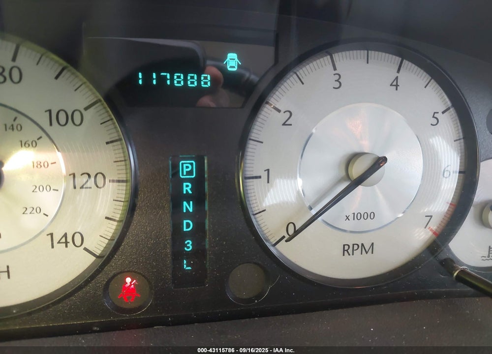 2008 CHRYSLER 300 TOURING VIN: 2C3KA53G88H320089