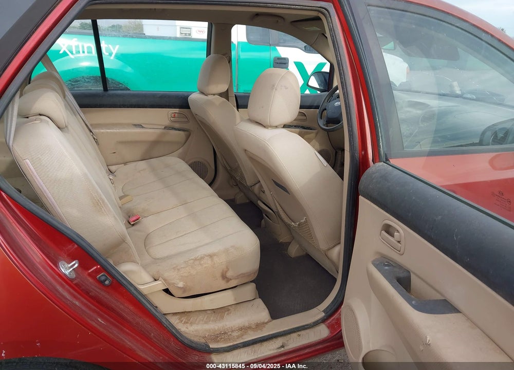 2008 KIA RONDO VIN: KNAFG525887201706