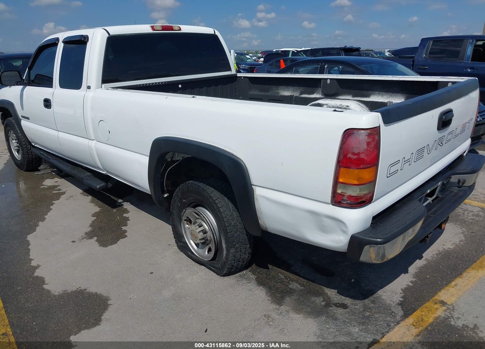 2002 CHEVROLET SILVERADO 2500HD VIN: 1GCHC29U32E252262