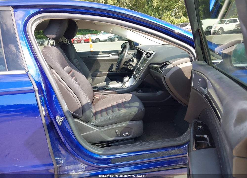 2016 FORD FUSION VIN: 3FA6P0HD1GR227646