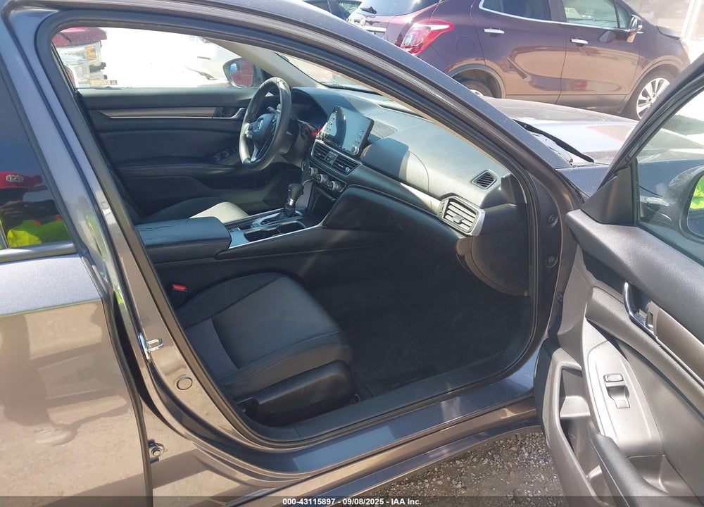 2018 HONDA ACCORD VIN: 1HGCV1F11JA090969