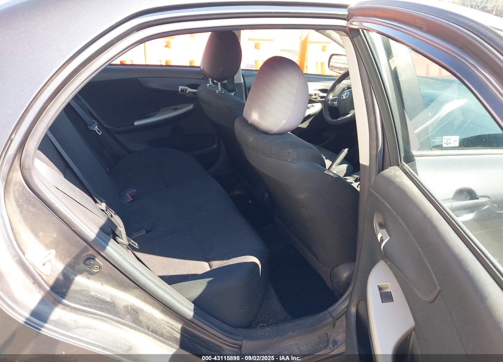 2011 TOYOTA COROLLA VIN: 2T1BU4EE3BC655545