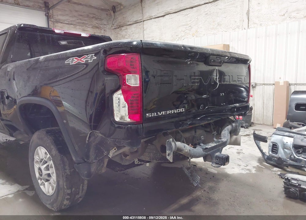 2024 CHEVROLET SILVERADO 2500HD 4WD STANDARD BED LT VIN: 2GC4YNEY1R1131073