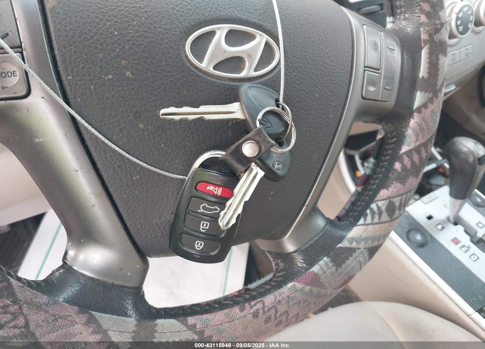 2010 HYUNDAI VERACRUZ VIN: KM8NUDCC8AU103681