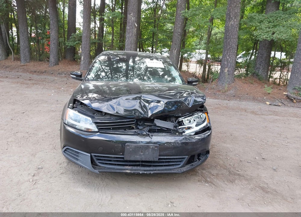 2014 VOLKSWAGEN JETTA VIN: 3VW3L7AJXEM415137
