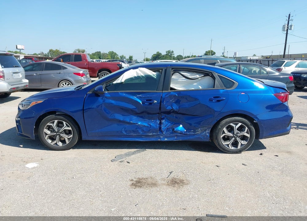 2021 KIA FORTE LXS VIN: 3KPF24AD1ME306330