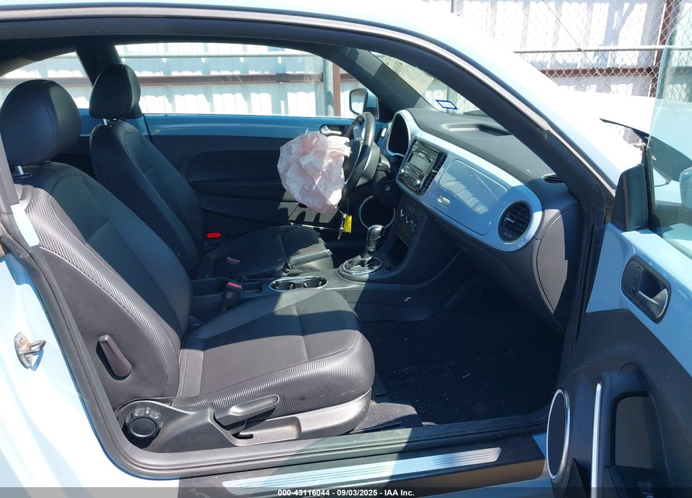 2012 VOLKSWAGEN BEETLE VIN: 3VWJX7AT4CM653382