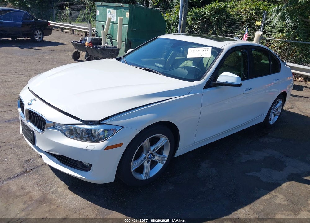 2013 BMW 3 SERIES VIN: WBA3A5C54DF358121