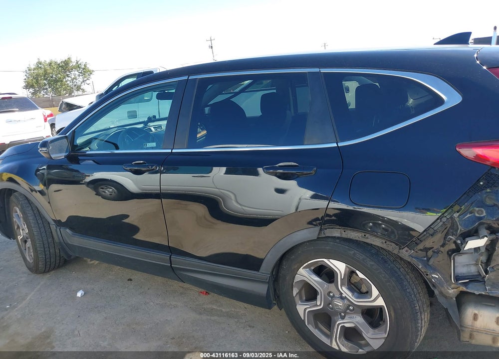 2018 HONDA CR-V VIN: 7FARW2H57JE105935