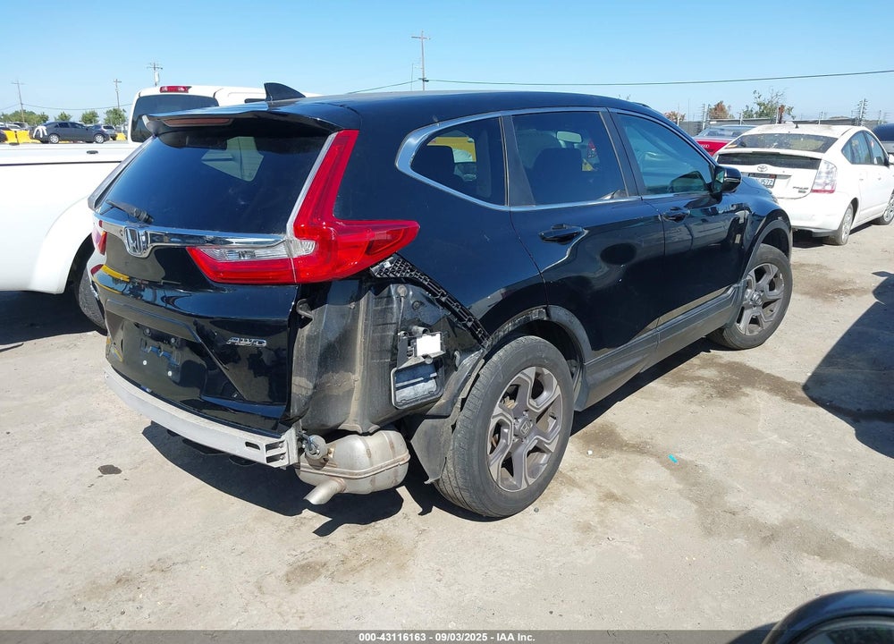 2018 HONDA CR-V VIN: 7FARW2H57JE105935
