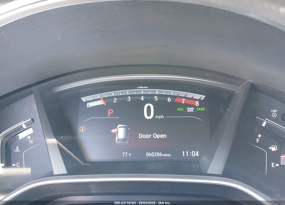 2018 HONDA CR-V VIN: 7FARW2H57JE105935
