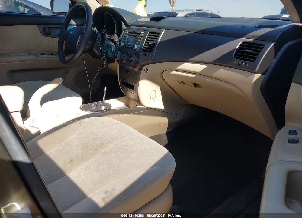 2009 KIA OPTIMA VIN: KNAGE228X95333494
