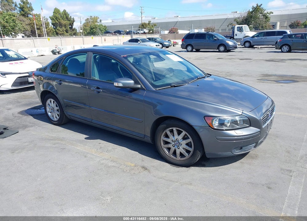 2007 VOLVO S40 T5 VIN: YV1MS682772307565