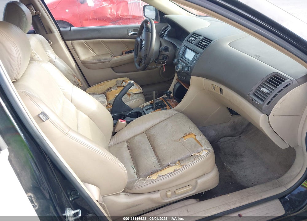 2004 HONDA ACCORD 3.0 EX VIN: 1HGCM66544A025394