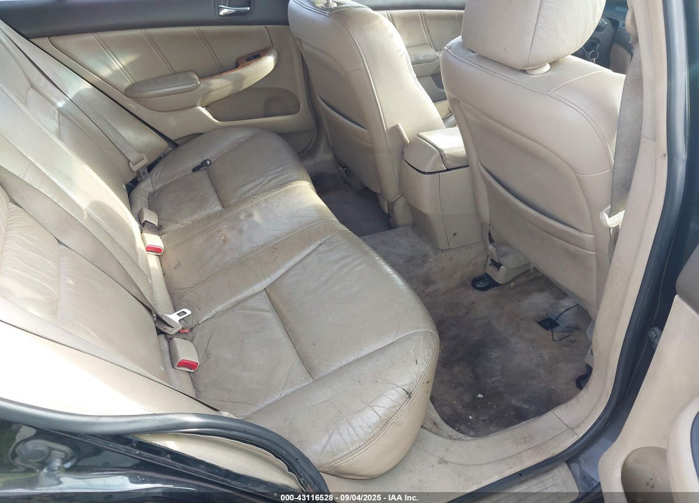 2004 HONDA ACCORD 3.0 EX VIN: 1HGCM66544A025394