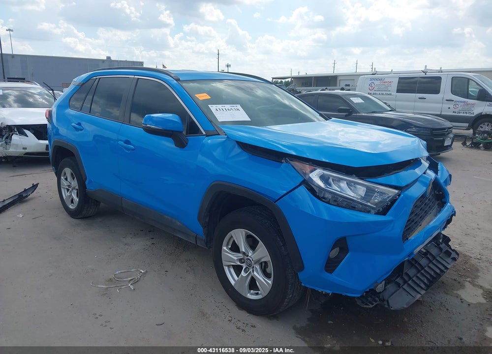2020 TOYOTA RAV4 XLE VIN: 2T3W1RFV4LW084998