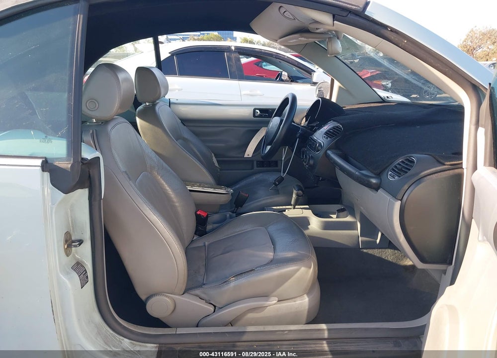 2006 VOLKSWAGEN BEETLE VIN: 3VWSG31Y66M319383