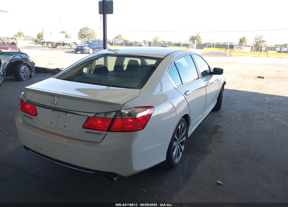 2015 HONDA ACCORD VIN: 1HGCR2F54FA218917