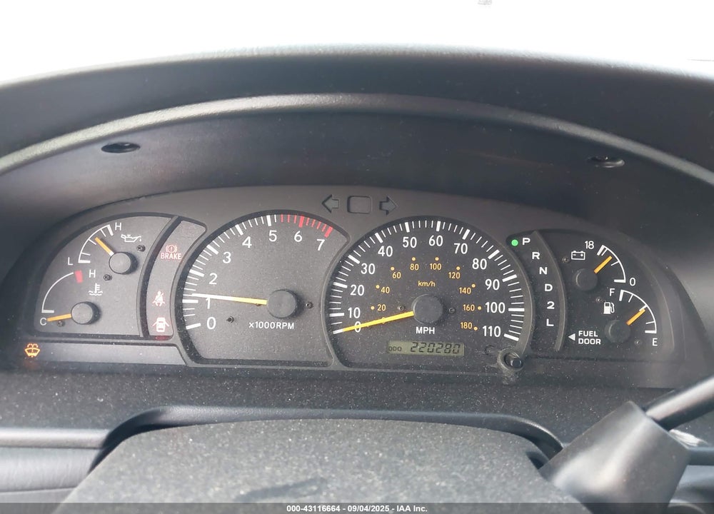 2004 TOYOTA TUNDRA SR5 V8 VIN: 5TBDT44104S449936