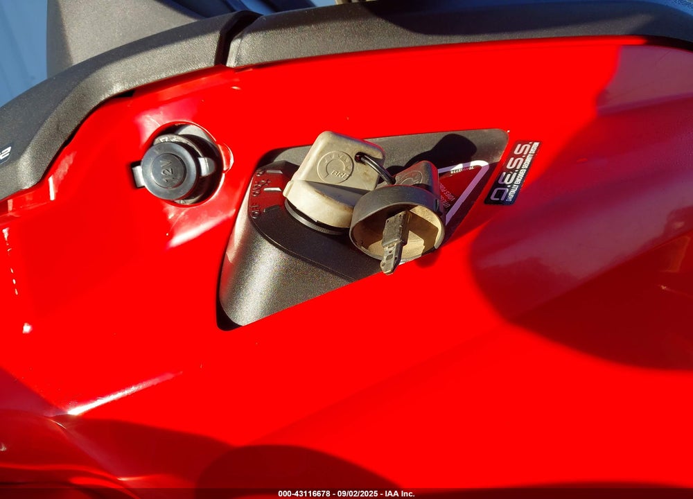 2013 CAN-AM OUTLANDER MAX 650 XT VIN: 3JBLPHJ19DJ000388