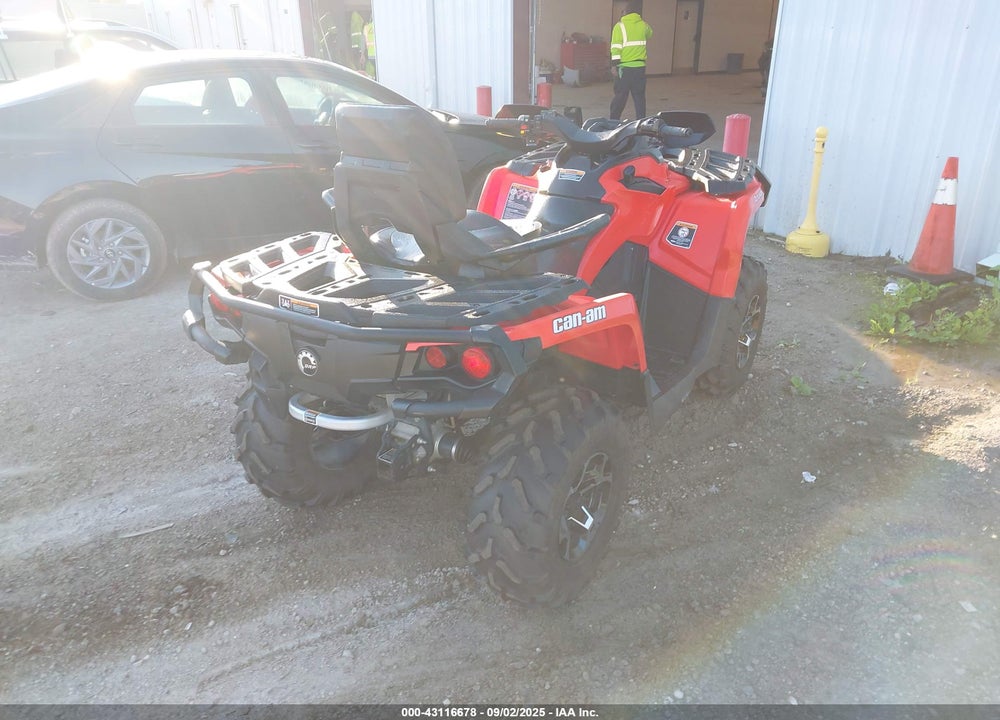 2013 CAN-AM OUTLANDER MAX 650 XT VIN: 3JBLPHJ19DJ000388