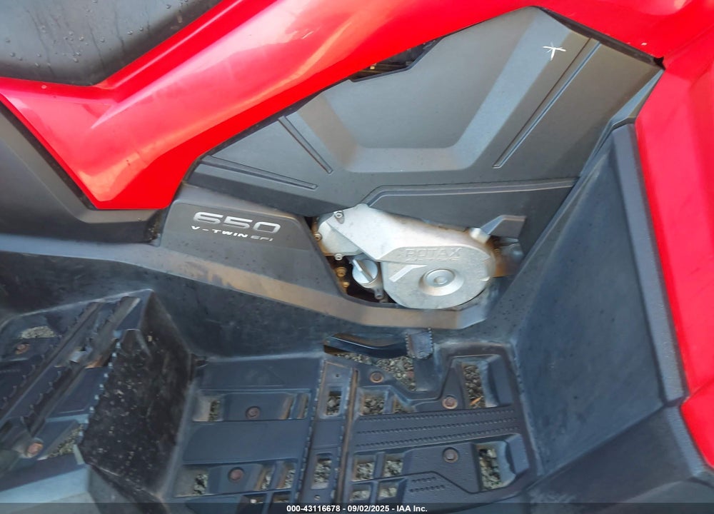 2013 CAN-AM OUTLANDER MAX 650 XT VIN: 3JBLPHJ19DJ000388