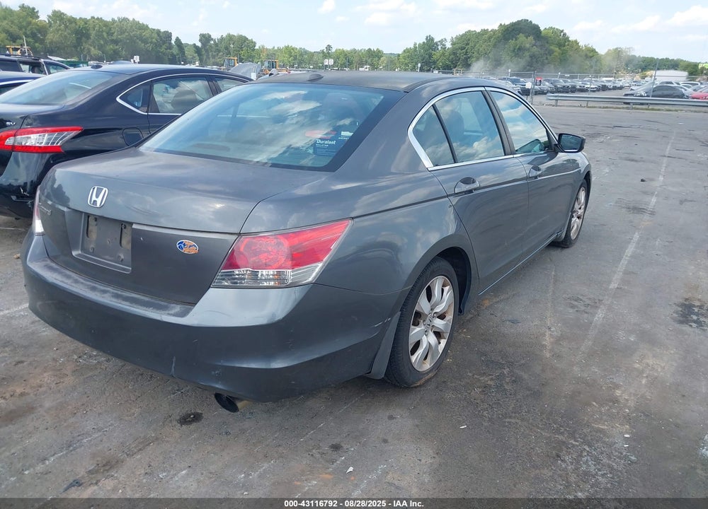 2008 HONDA ACCORD VIN: 1HGCP26808A133155