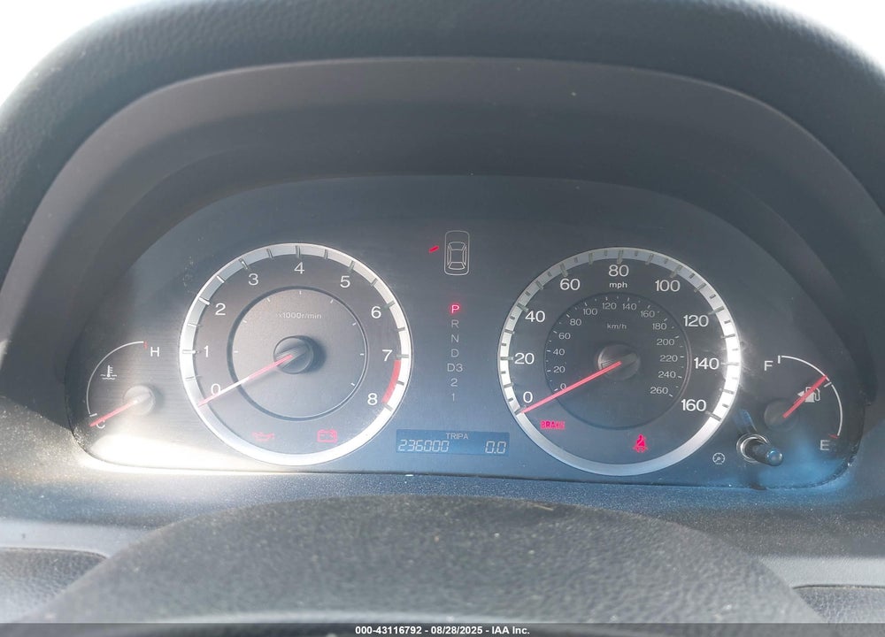 2008 HONDA ACCORD VIN: 1HGCP26808A133155