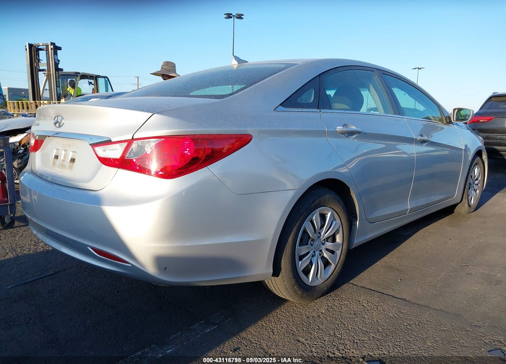 2012 HYUNDAI SONATA VIN: 5NPEB4AC1CH319558