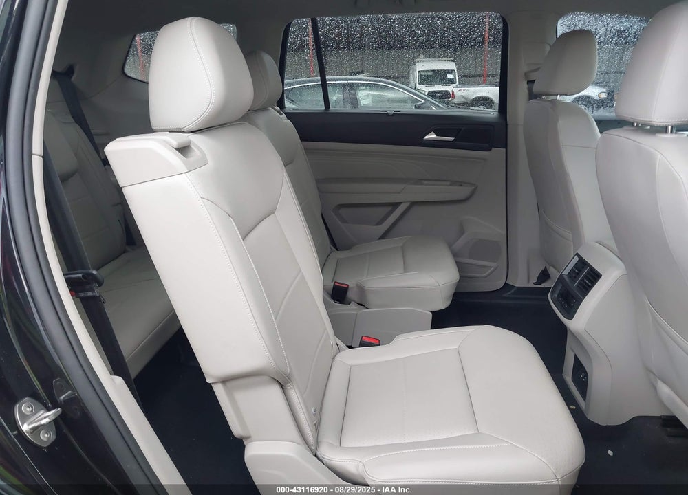 2022 VOLKSWAGEN ATLAS VIN: 1V2KR2CA6NC557627