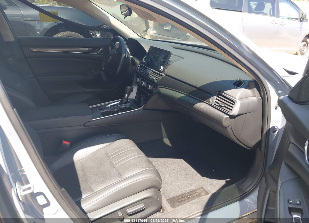 2022 HONDA ACCORD VIN: 1HGCV1F43NA063949