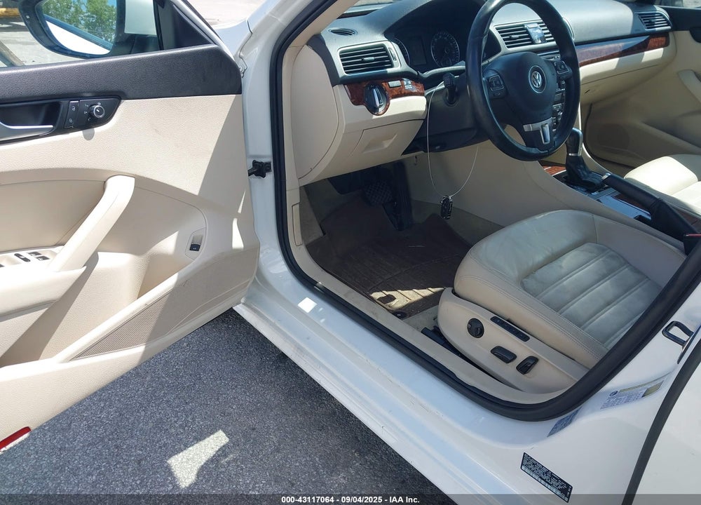2012 VOLKSWAGEN PASSAT VIN: 1VWCN7A3XCC067396