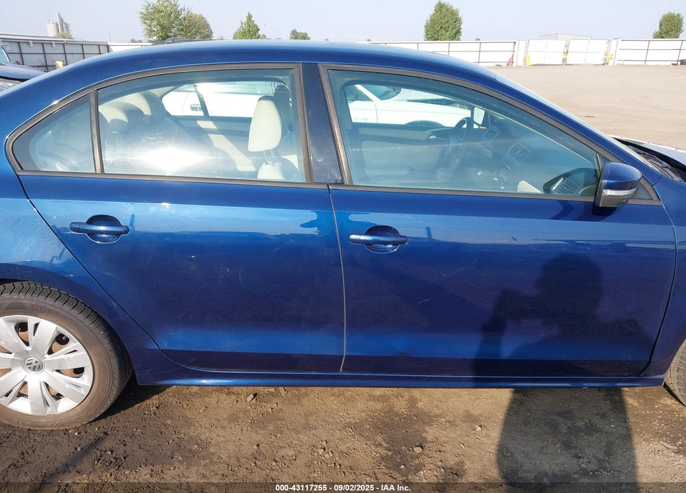 2011 VOLKSWAGEN JETTA 2.5L SE VIN: 3VWDZ7AJ0BM062180