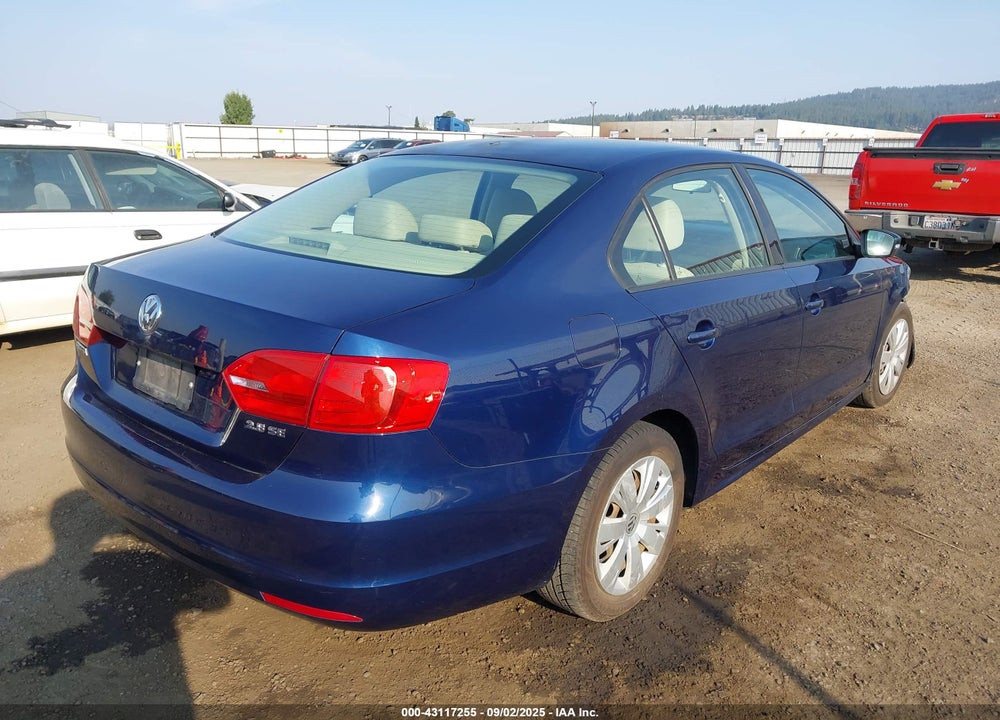 2011 VOLKSWAGEN JETTA 2.5L SE VIN: 3VWDZ7AJ0BM062180