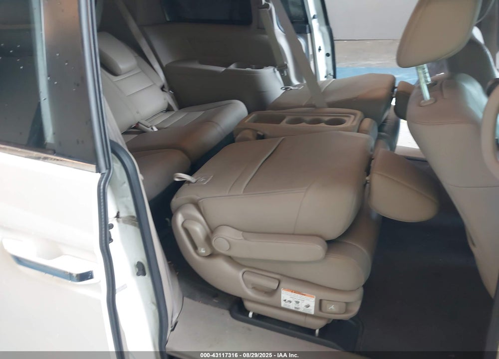 2011 HONDA ODYSSEY VIN: 5FNRL5H67BB052783