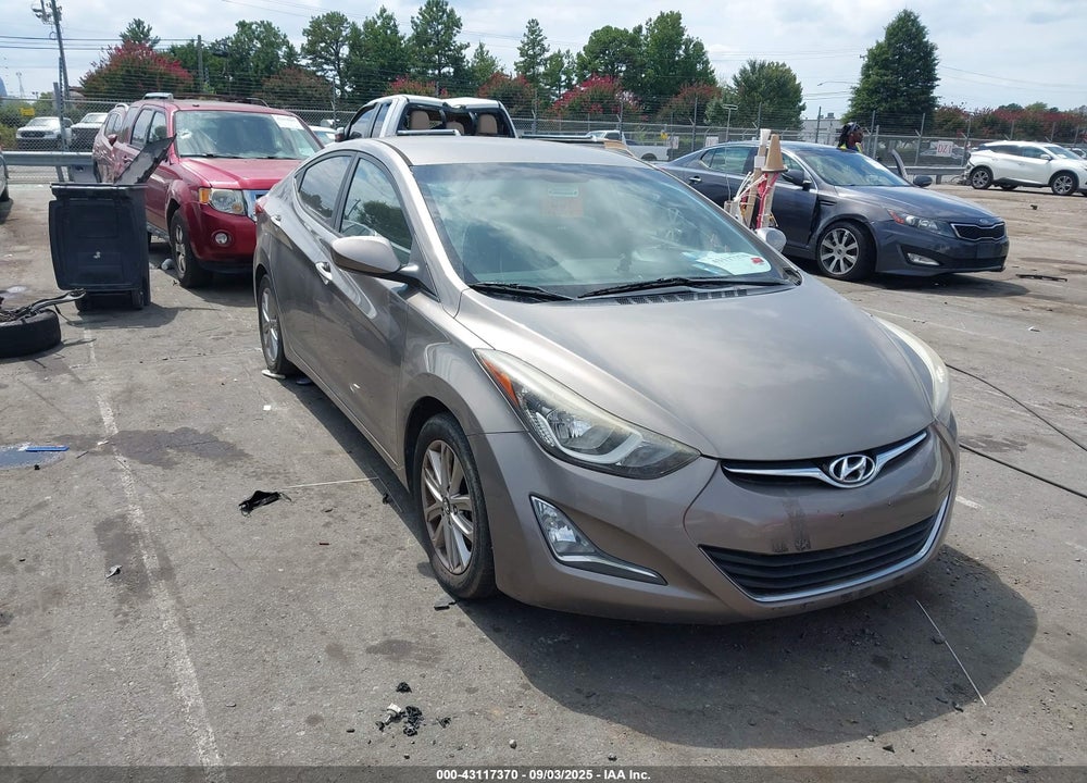 2015 HYUNDAI ELANTRA SE VIN: 5NPDH4AE8FH588818