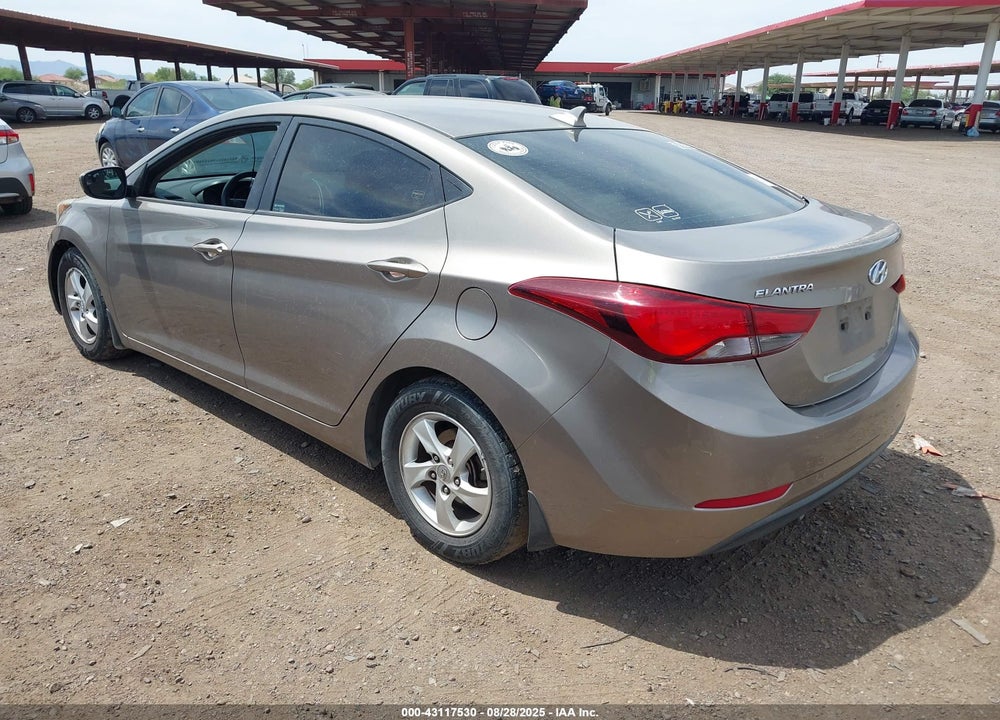 2015 HYUNDAI ELANTRA VIN: 5NPDH4AE6FH582810