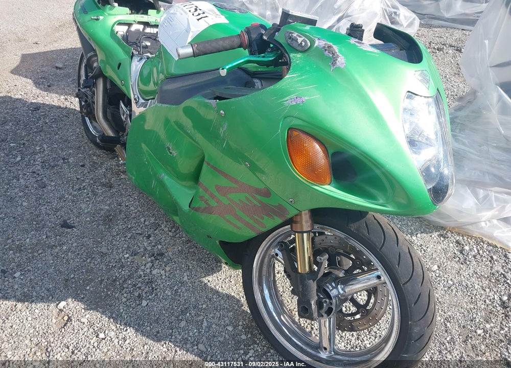 2003 SUZUKI GSX1300 R VIN: JS1GW71A832102601