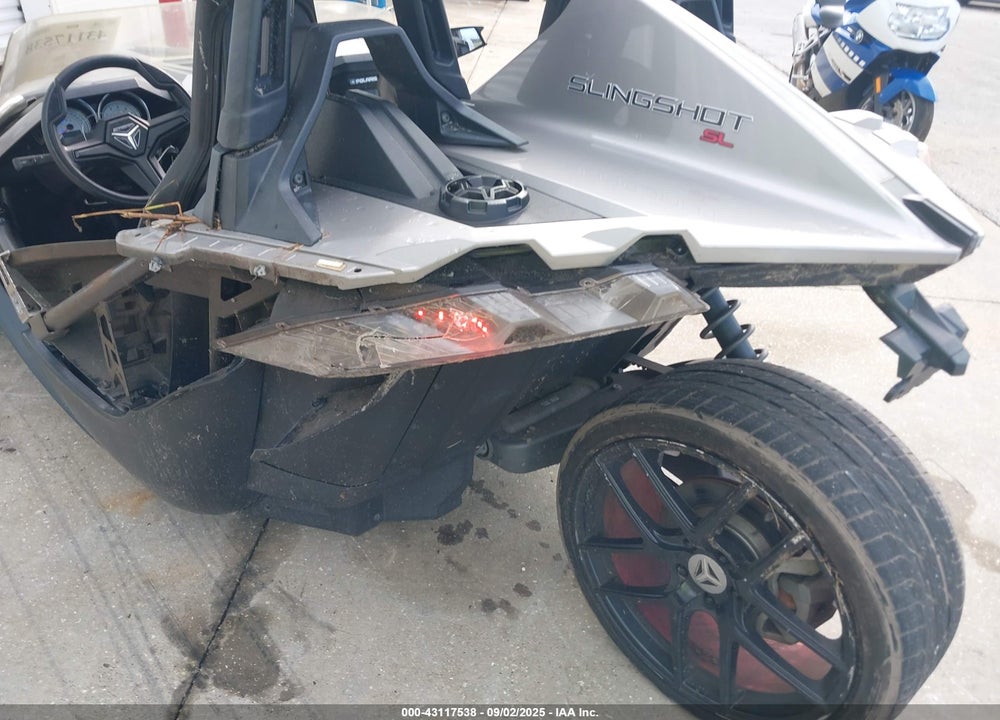2016 POLARIS SLINGSHOT SL VIN: 57XAAPFA8G7113424