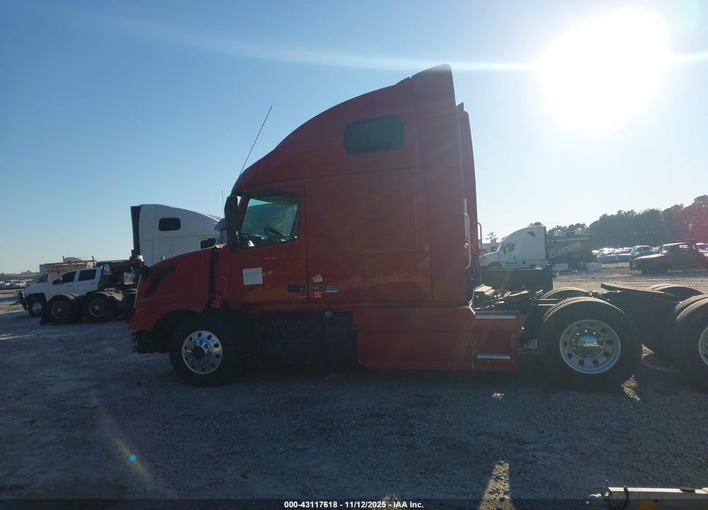 2013 VOLVO VN VNL VIN: 4V4NC9TG4DN130239