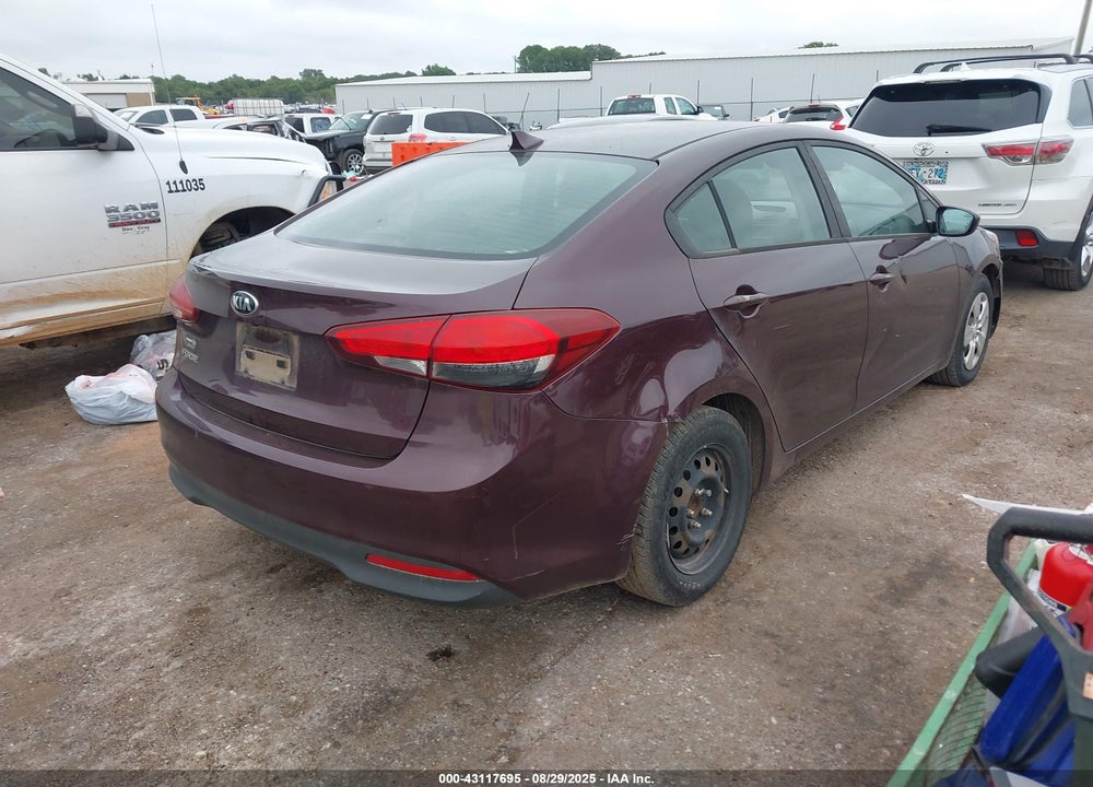 2017 KIA FORTE VIN: 3KPFL4A71HE124379