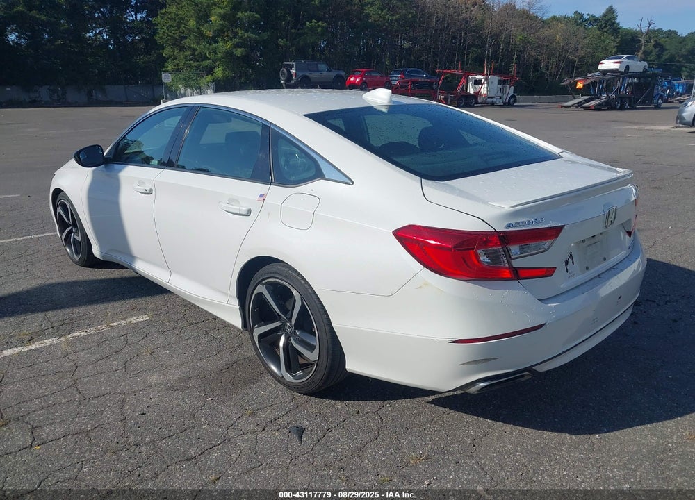 2018 HONDA ACCORD VIN: 1HGCV1F3XJA207823