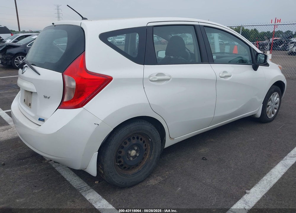 2015 NISSAN VERSA NOTE VIN: 3N1CE2CP5FL358390