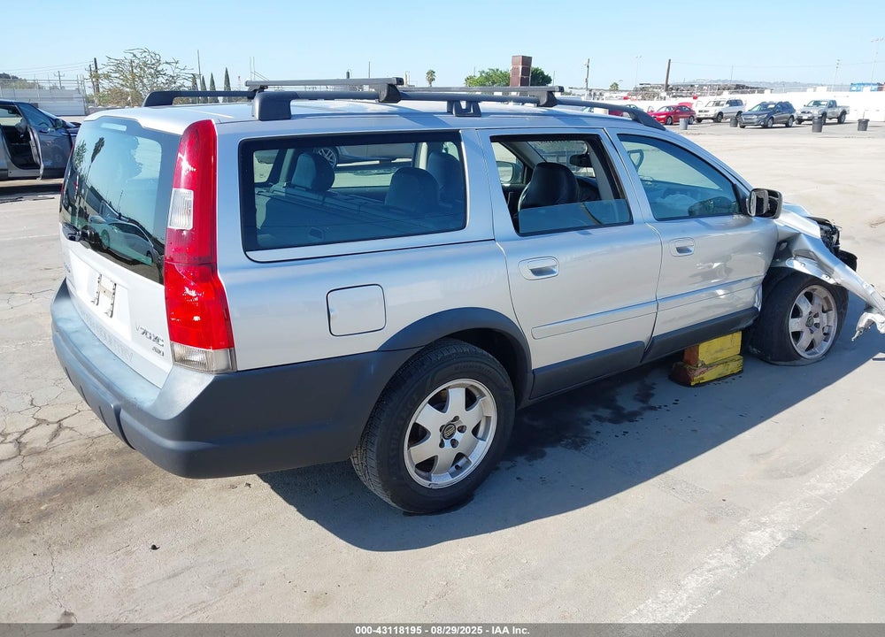 2001 VOLVO V70 XC VIN: YV1SZ58D211044736
