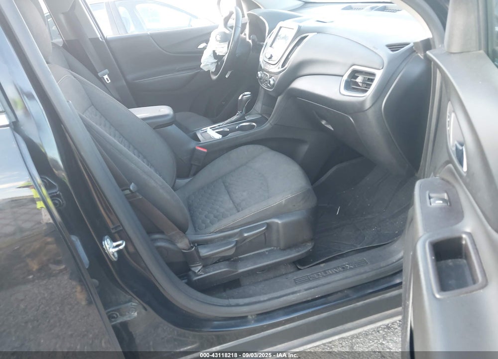 2019 CHEVROLET EQUINOX LT VIN: 2GNAXKEV0K6294727