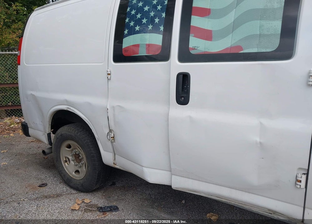2021 CHEVROLET EXPRESS CARGO RWD 2500 REGULAR WHEELBASE WT VIN: 1GCWGAFPXM1194844