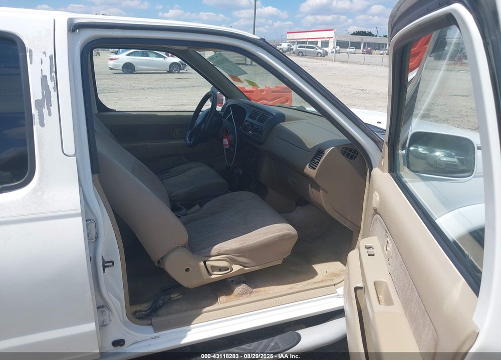 2000 NISSAN FRONTIER SE-V6/XE-V6 VIN: 1N6ED27T4YC315946