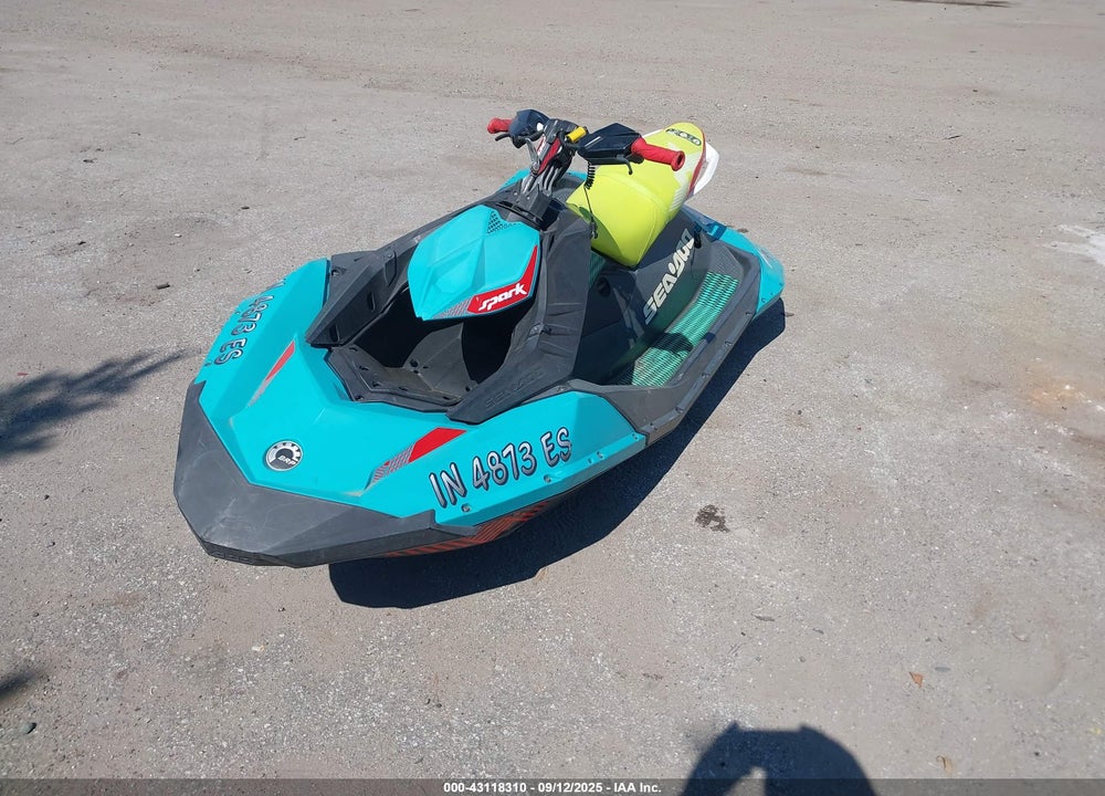 2018 SEA DOO SPARK 2UP VIN: YDV89501E818