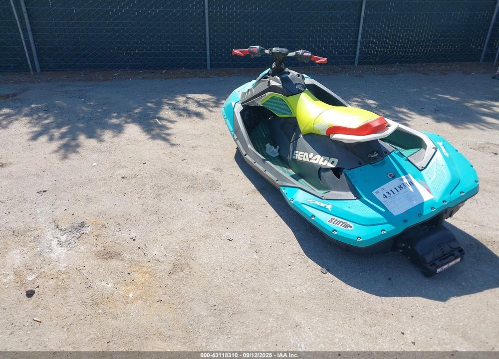 2018 SEA DOO SPARK 2UP VIN: YDV89501E818